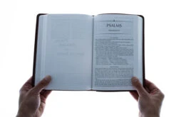 The Passion Translation New Testament Masterpiece Edition -Cheap Book Store 200 0014 4