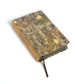 KJV The Sportsman’s Bible:Large Print Edition, Camo LeatherTouch